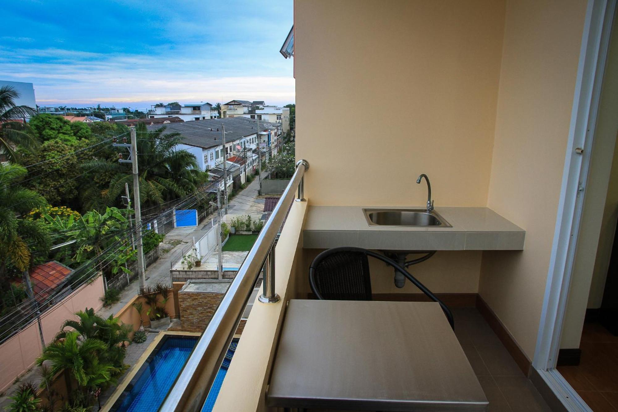 Sky Villa Hua Hin Guesthouse - Adults-Only Dış mekan fotoğraf