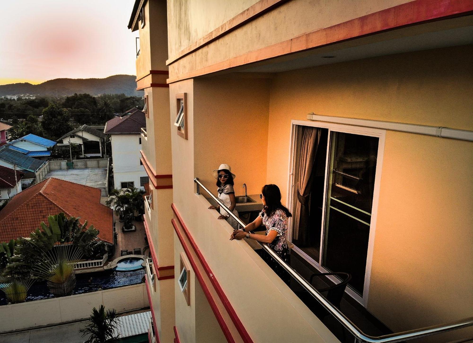 Sky Villa Hua Hin Guesthouse - Adults-Only Dış mekan fotoğraf